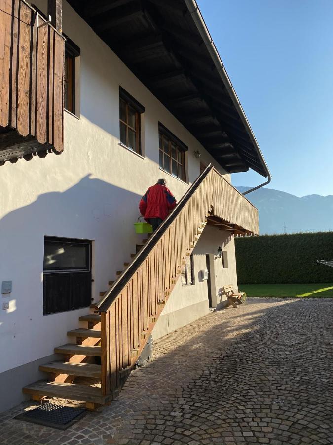 VIII Panorama-Ferienwohnung Petzenblick Smihel nad Pliberkom Exterior foto